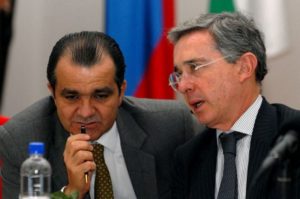 Oscar Ivan Zuluaga et Alvaro Uribe